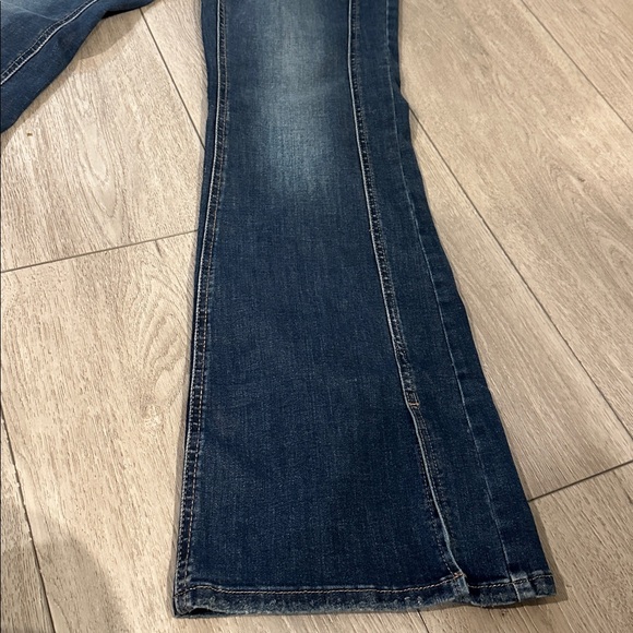 Excellent Condition Maurice’s high rise  Flare Jeans size 8 - Picture 3 of 12
